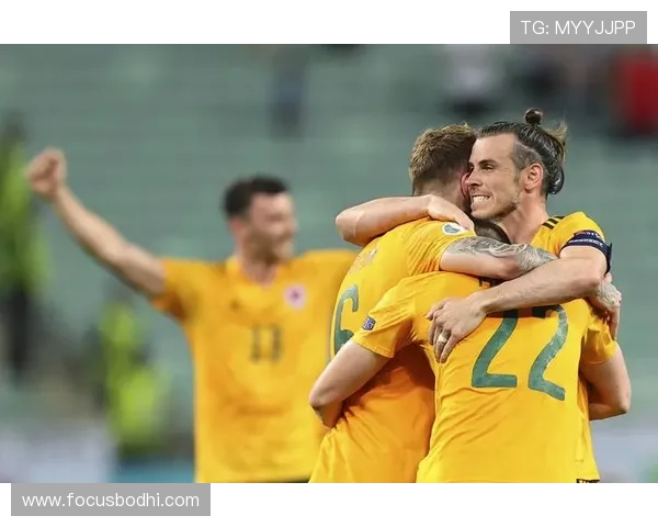 今年退役的足球明星们齐聚一堂共同回顾辉煌岁月的珍贵合照 今年退役的足球明星们齐聚一堂共同回顾辉煌岁月的珍贵合照