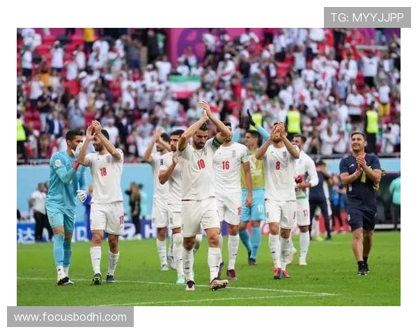 伊朗足球明星阿资蒙的辉煌历程与未来展望解析