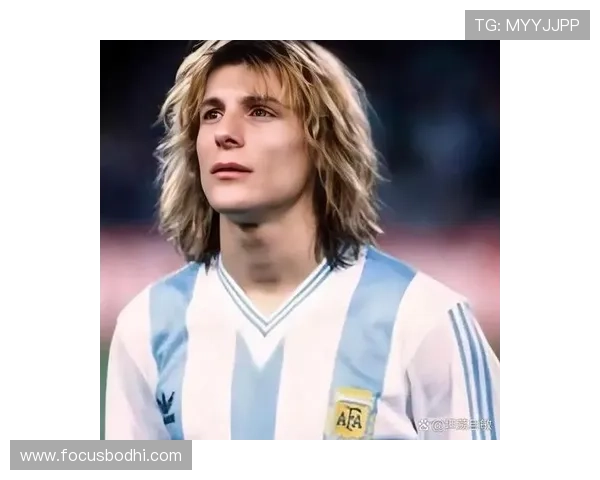 足球场上的闪电之星谁是跑得最快的足球明星揭秘