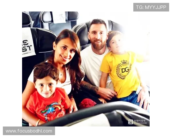 欧美足球明星妻子的时尚生活与背后故事揭秘